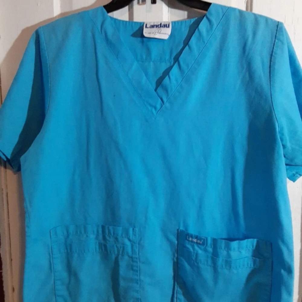 Scrub Top - Picture 9 of 9